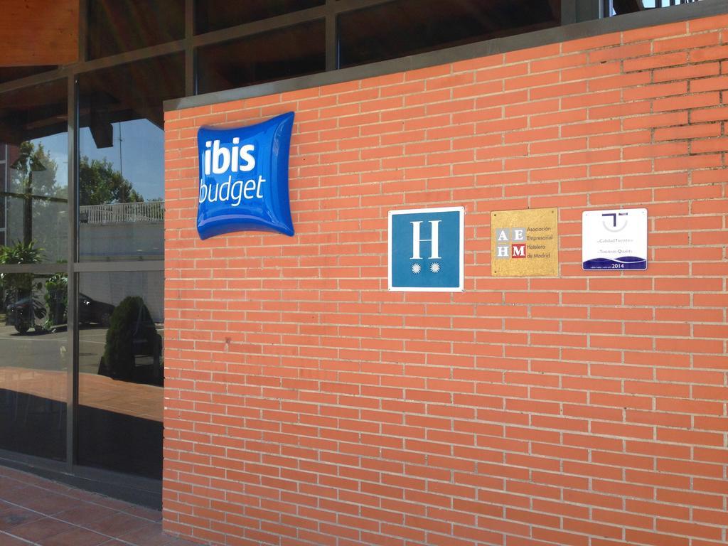 Ibis Budget Alcalá de Henares Exterior foto